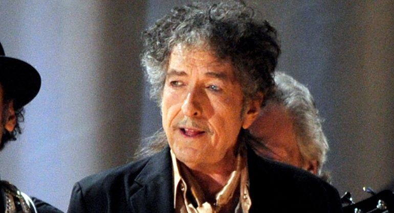 Acusan a Bob Dylan de plagio en su discurso para el Nobel