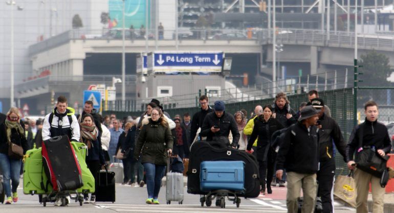 Atentados en Bruselas dejan al menos 34 muertos