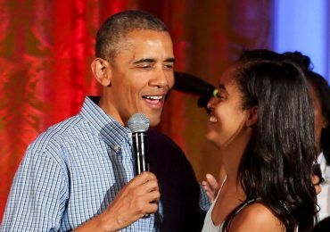 Barack Obama canta 'Happy Birthday' a su hija