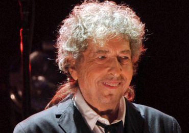 Bob Dylan no acudirá a recoger su Premio Nobel