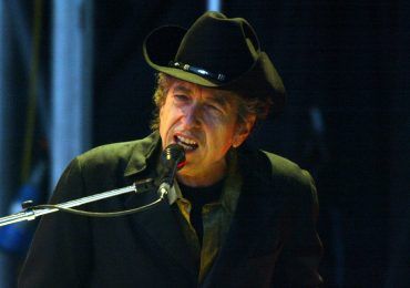 Bob Dylan rompe el silencio sobre Nobel de Literatura