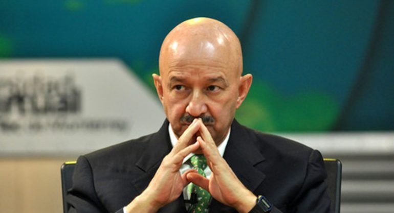 Carlos Salinas de Gortari contra Donald Trump