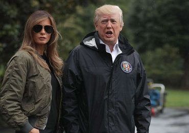 El polémico outfit de Melania Trump en su visita a víctimas en Texas