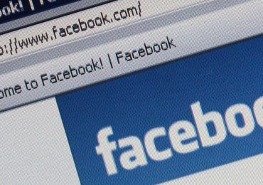 El truco para ocultar los 'Like' en Facebook