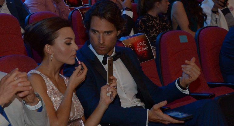 El álbum romántico de Angelique Boyer y Sebastián Rulli