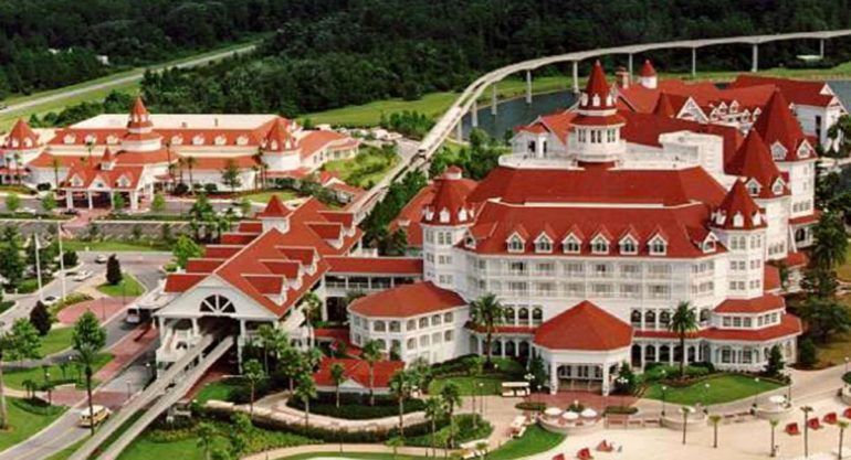 Encuentran cuerpo de pequeño atacado por cocodrilo en hotel de Disney