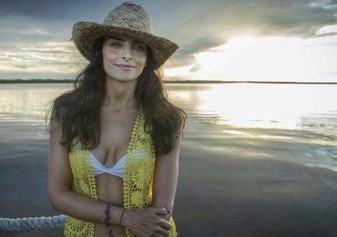 Aislinn Derbez