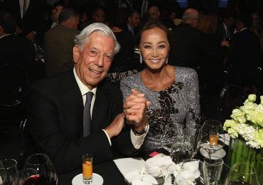Isabel Preysler me hace inmensamente feliz: Vargas Llosa