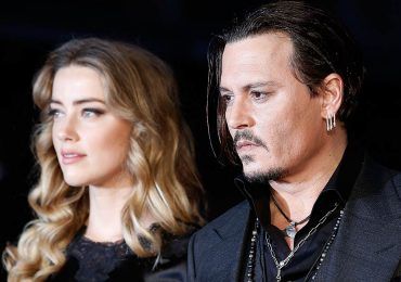 Johnny Depp exige 100 mil dólares a Amber Heard