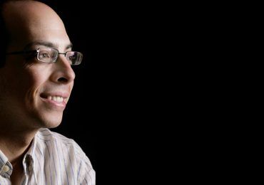 Jorge Volpi fue galardonado con el Premio Alfaguara