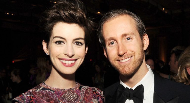 Las celebs que se casaron con sus fans