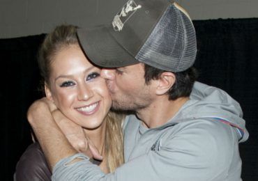 Las primeras imágenes de Enrique Iglesias y Anna Kournikova tras ser papás