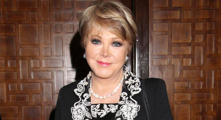 Lolita Ayala vuelve a su noticiero