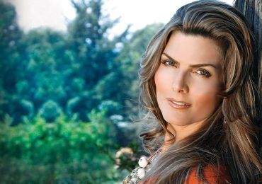 Montserrat Oliver: la conductora más intrépida de México