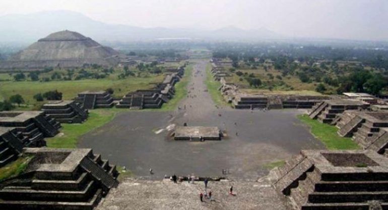 Muere turista almán en la Pirámide del Sol