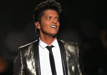 No es fácil ser mestizo en Estados Unidos: Bruno Mars