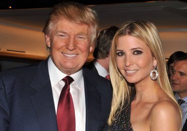 Retiran línea de ropa de Ivanka Trump y su padre la defiende