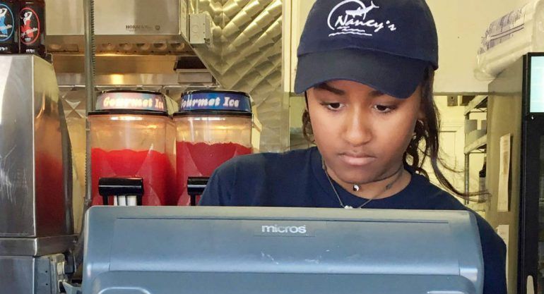 Sasha Obama y su trabajo atípico de verano