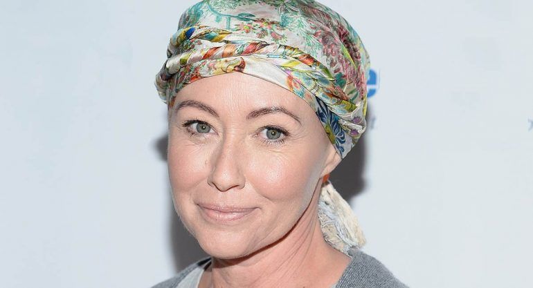 Shannen Doherty reaparece en un evento tras concluir la quimioterapia