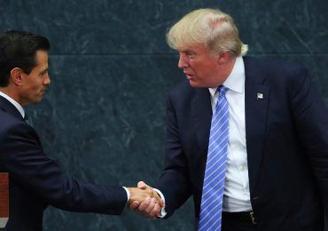 Trump defiende el muro en reunión con Enrique Peña Nieto