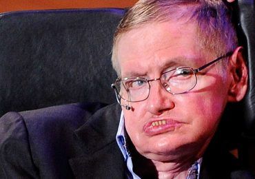 ¿Cuál es la enfermedad que padecía Stephen Hawking?