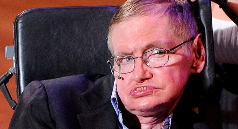 ¿Cuál es la enfermedad que padecía Stephen Hawking?