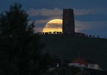 ¿Existe la Luna de fresa?
